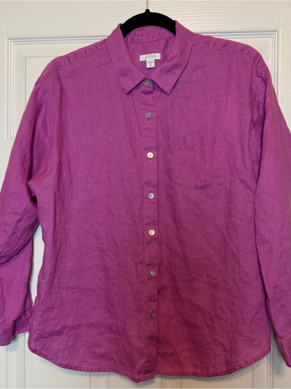JJill Easy Linen Button-Front Shirt in Dragon Fruit size MP